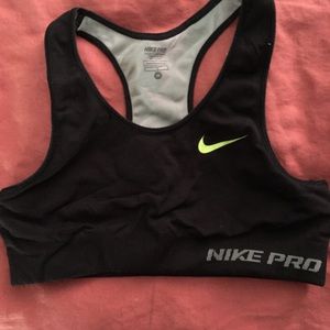 Nike women’s pro bra